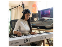 Arturia KeyLab 88 mk3 White Arturia KeyLab 88 mk3 White